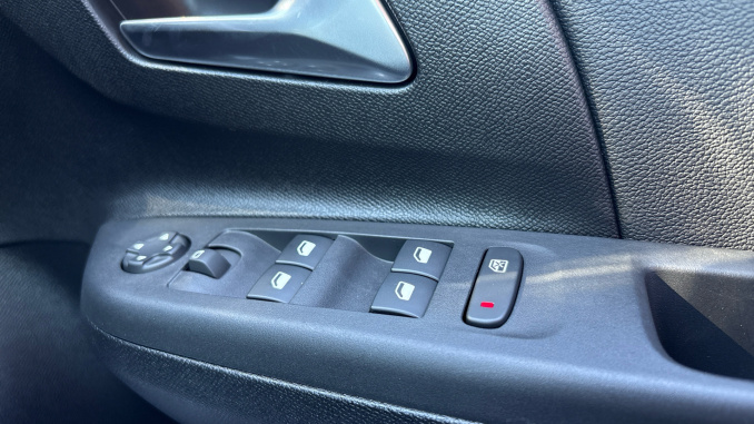 Vauxhall Corsa 1.2 Turbo Yes 5dr Auto [Winter Pack] Petrol Hatchback - Image 24